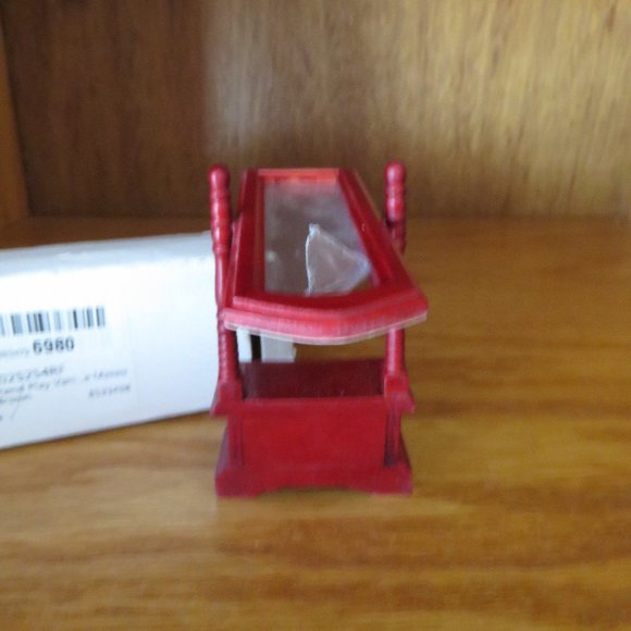 NUOBESTY Mini Dollhouse Mirror Dresser - Picture 5 of 10